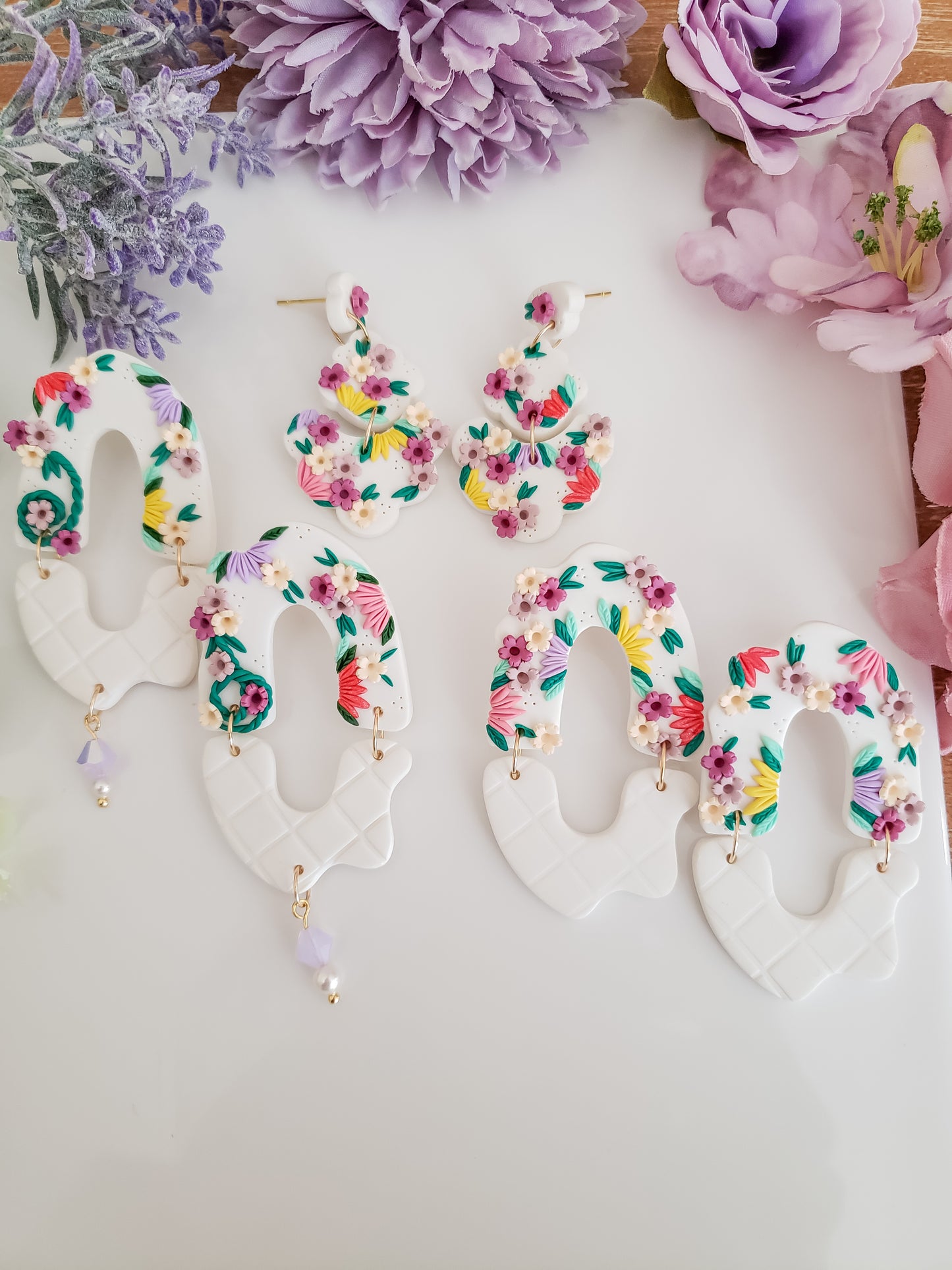Beaded Scalloped Arch Studs